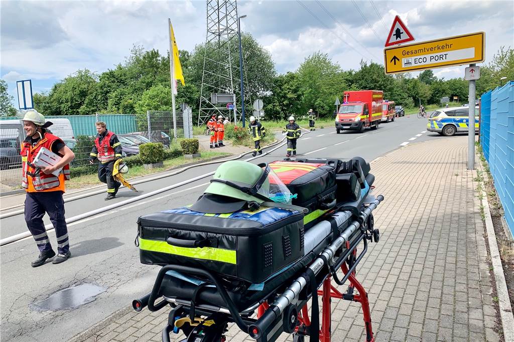Dunkle Rauchwolken über dem Dortmunder Süden Für den Notfall war alles vorbereitet.