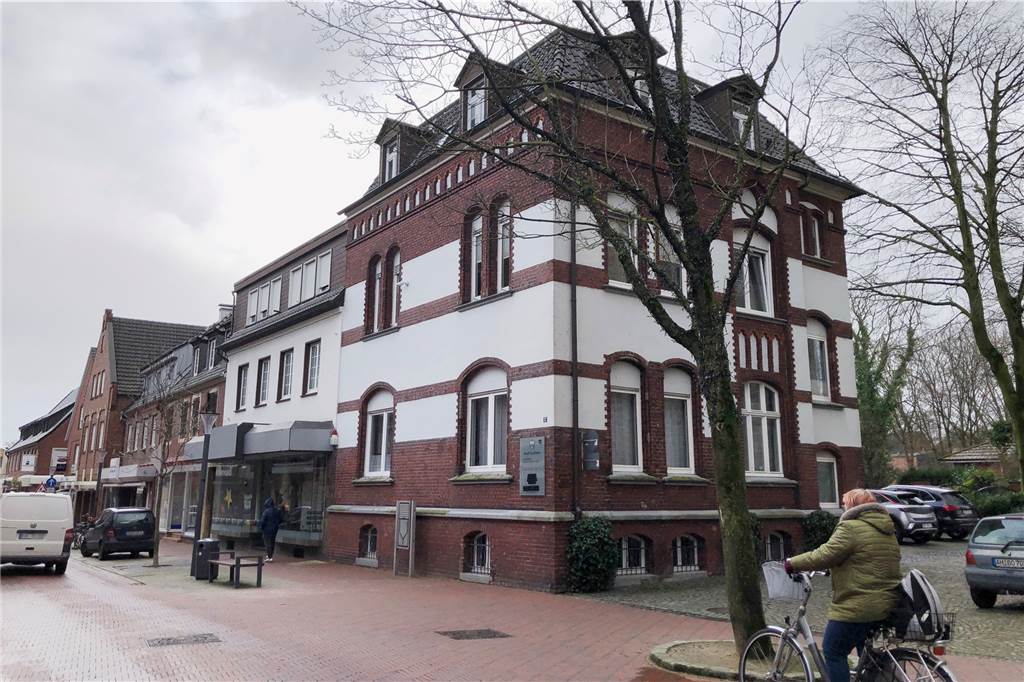 Umzug des Bauamtes eröffnet neue Perspektiven für die Dufkampstraße Für den Standort Alte Vikarie und das benachbarte ehemalige Geschäftshaus Lüfkens werden Neubaupläne geschmiedet. Hierhin soll das Bauamt in einigen Jahren ziehen.