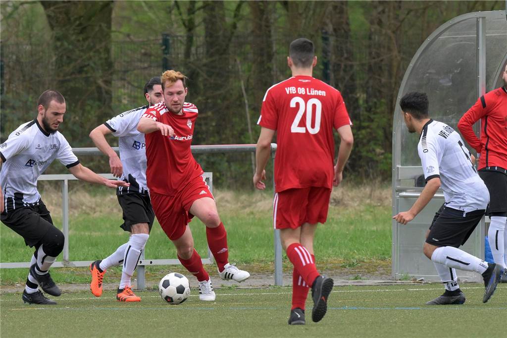 Für den VfB Lünen setzte es eine 1:3-Heimniederlage gegen den VfL Hörde.