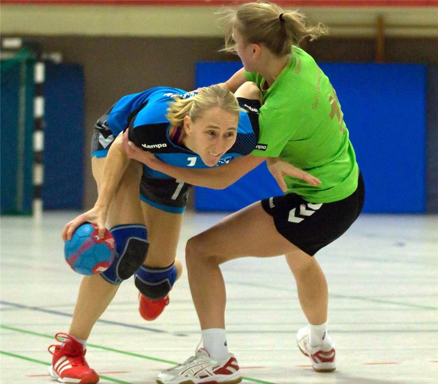Abschiedsstimmung bei der DHG Für die dienstälteste DHG-Spielerin Martina Korte (l.) steht am Samstag in der Hamalandhalle das letzte Heimspiel an.