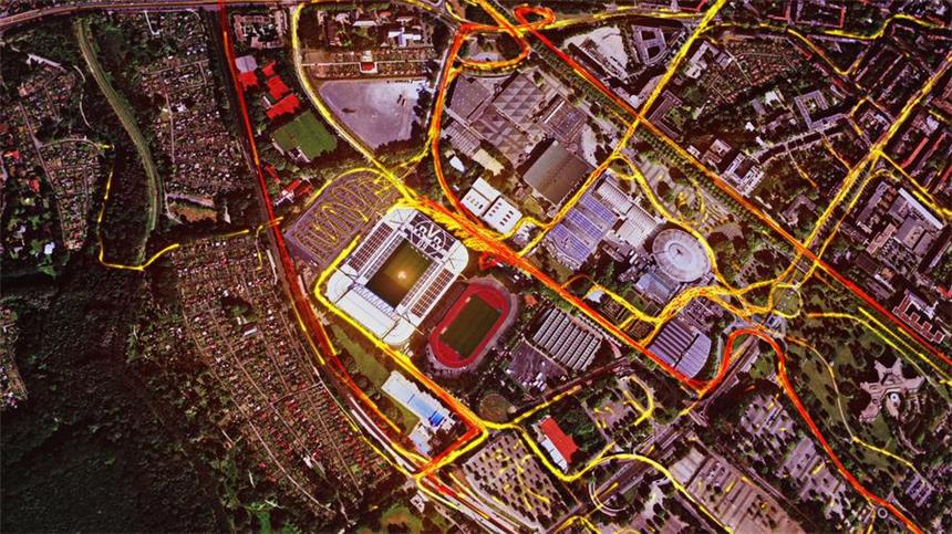 So haben Sie die Fanströme rund um ein BVB-Spiel noch nie gesehen Für die Dokumentarreihe "Deutschland von oben" animierten die Macher der ZDF-Sendung "Terra X" die Fanströme. BVB-Fans werden gelb, Bayern-Anhänger rot dargestellt.