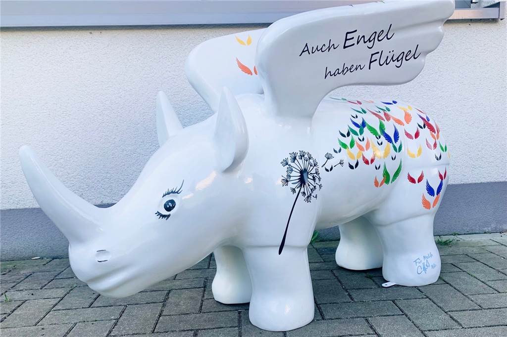 Ein geflügeltes Nashorn für einen kleinen Engel: Erinnerung an Melih (4) Für die erste Zeit wird das Nashorn in der Kita wohnen. Später wird es an der Aplerbecker Straße aufgestellt.
