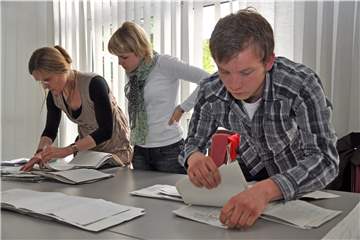 Drei Wahlhelfer in Ascheberg.