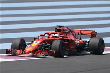 Für die Qualifikation zum Grand Prix von Frankreich hat Sebastian Vettel mit seinem Ferrari nicht die besten Aussichten. Foto: Claude Paris/AP