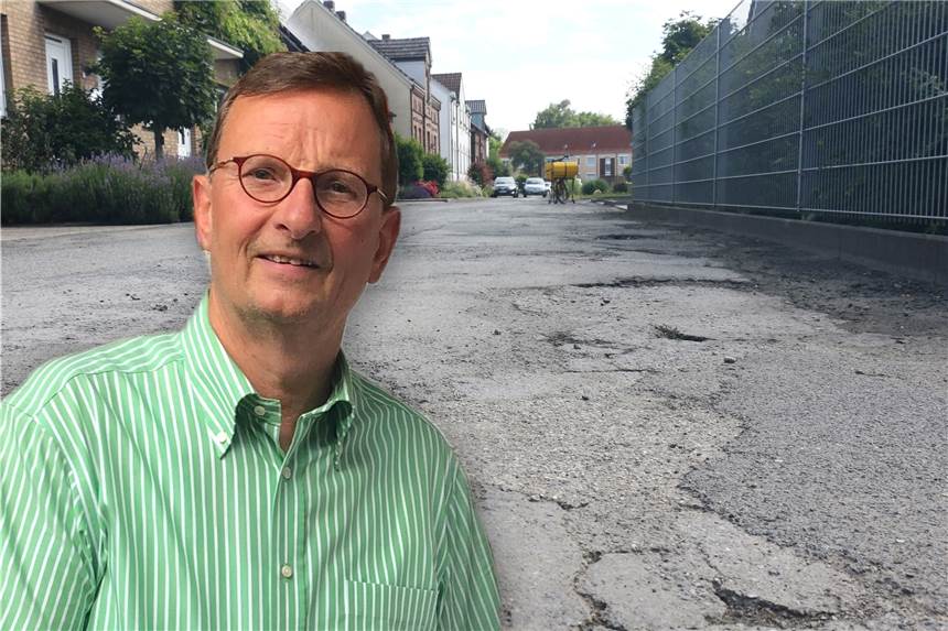 SPD will doppelt so viel Geld wie geplant für Straßensanierung reservieren Für die Sanierung kaputter Straßen wollen Ulrich Höltmann und seine SPD-Parteigenossen mehr Geld einplanen.