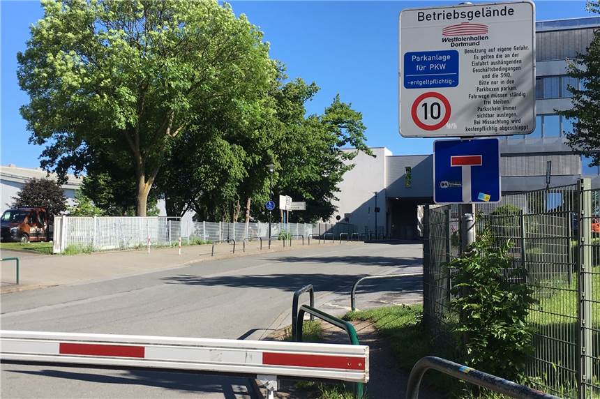 OB Sierau haut auf den Tisch: Lösung für die Abkürzung zum BVB-Stadion ist gefunden Für diesen Verbindungsweg zwischen den Messehallen 3 und 4 der Westfalenhallen wurde jetzt ein Kompromiss gefunden.