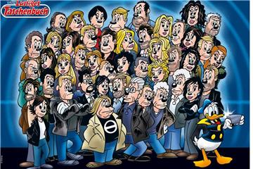 Für ein Selfie mit Donald Duck tun sich die „Tatort Kommissare“ gerne zusammen. Foto: © 2018 Disney/Egmont Ehapa Media GmbH