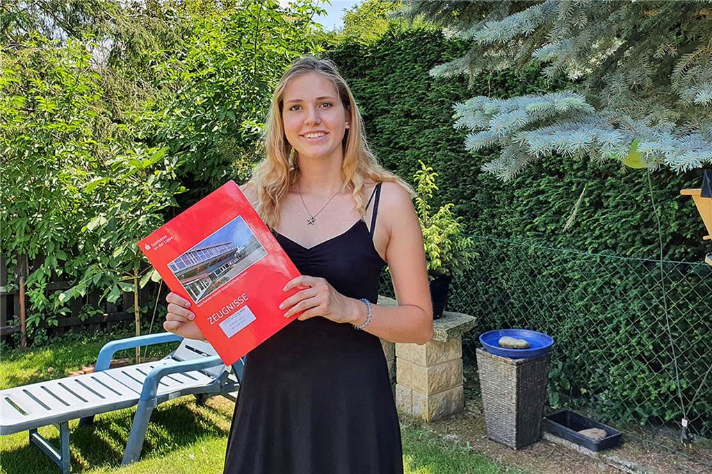 Berufswunsch der Ex-Profilschüler: Polizistin und Maßschneider Für Emma Brinkmann stehen zunächst Ferien an. Danach möchte sie eine Ausbildung zur Polizistin starten - oder zur Pilotin.