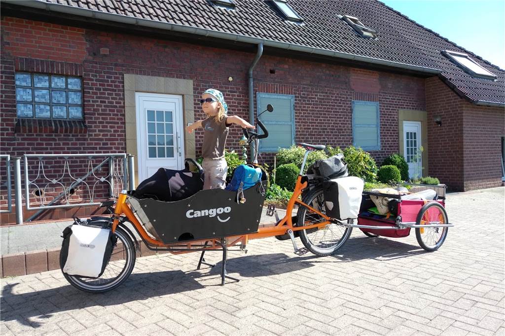 Der Lastenfahrrad-Trend: Über Fahreigenschaften, Fans und Fördergelder Für Familie Berger geht's nur noch mit dem Lastenrad in den Campingurlaub.