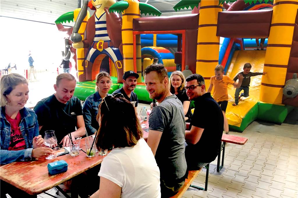 Ersatz-Hüttentour trotzt der Unwetterwarnung am Pfingstsonntag Für Groß und Klein gab es Angebote bei der „Ersatz-Hüttentouur“.