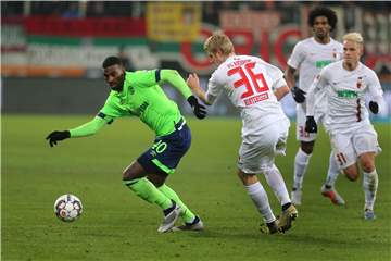 Für Haji Wright (l.) gab es gegen die Schalker Abwehr kaum ein Durchkommen.