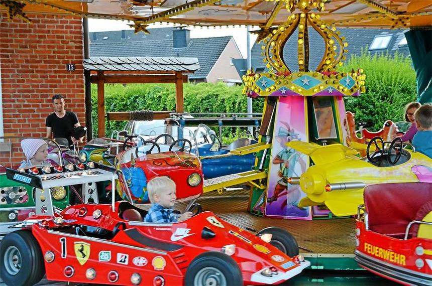 Nordkirchener Kirmes bleibt so klein, wie sie ist Für jüngere Besucher war das Angebot annehmbar - viele Erwachsene übten aber Kritik an der kleinen Kirmes.