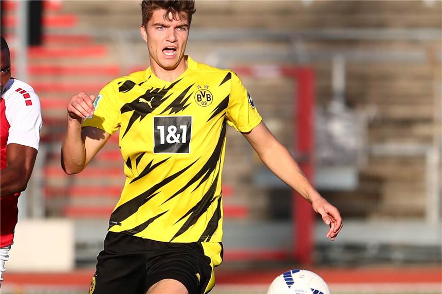 BVB-U23-Spiel gegen Mönchengladbach fällt aus – Nachholtermin steht Für Maximilian Hippe und die BVB-U23 fällt auch das nächste Spiel aus.