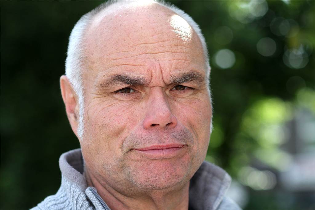 Ludger Burmann geht hart ins Gericht mit dem neuen Dortmunder Tatort Für Schauspieler Ludger Burmann bleiben zu viele Fragen offen im neuen Dortmunder Tatort „Tod und Spiele“.