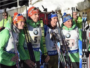 Für Simon Schempp (l-r), Arnd Peiffer, Benedikt Doll und Erik Lesser geht es zu den Weltcups nach Übersee. Foto: Claudio Onorati