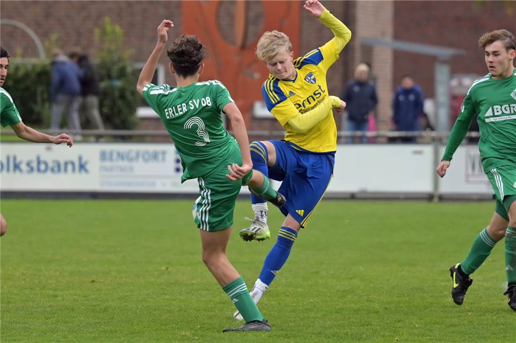 Union Wessum und SpVgg Vreden starten im Westfalenpokal Für Tim Gründken (r.) und die Vredener B-Junioren geht es im Westfalenpokal zum JFV Lohe/Bad Oeynhausen.