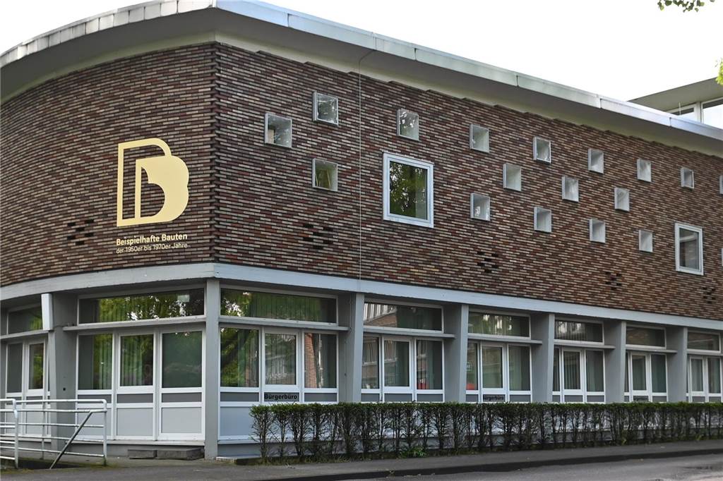 Ausweis beantragen, Kita-Platz suchen, Carport bauen - so gehts online Für viele Angelegenheiten müssen die Dorstenerinnen und Dorstener das Bürgerbüro gar nicht mehr aufsuchen. Vieles lässt sich mittlerweile online erledigen.