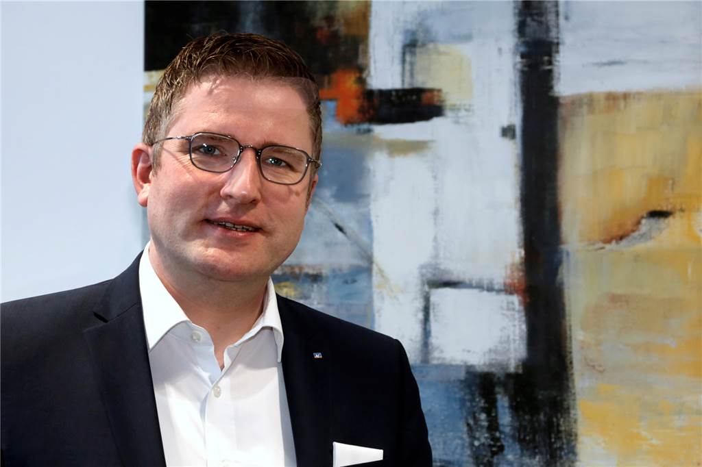 Nicht die Banken, der Markt bestimmt hohe Immobilienpreise in Haltern Für Volksbank Vorstand Henning Henke ist es unrealistisch, dass die Immobilienpreise sich nach unten entwickeln.