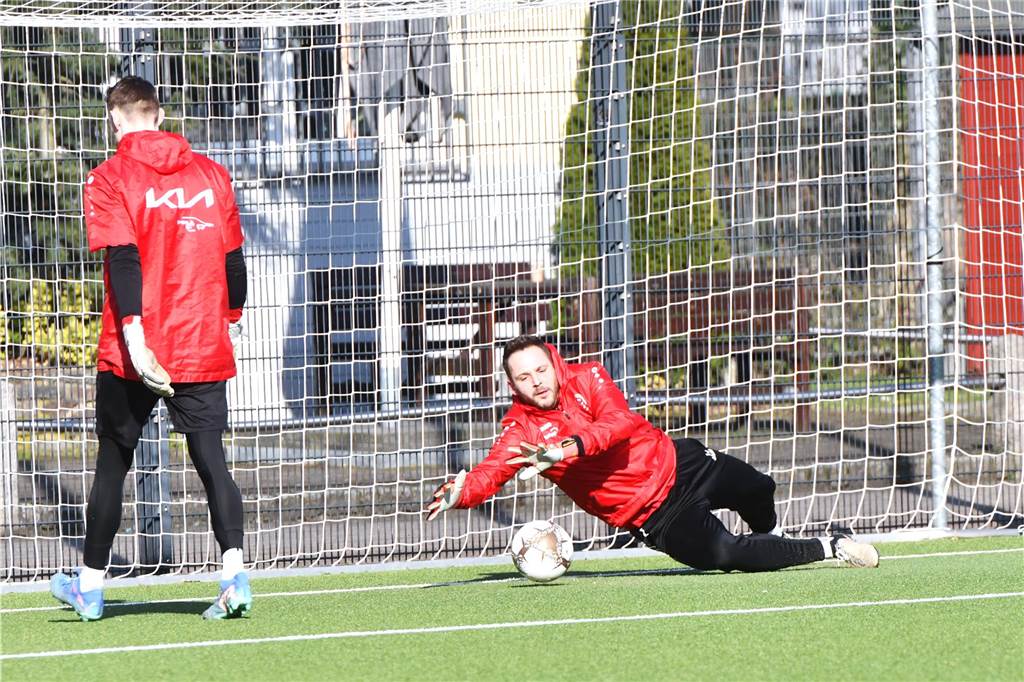 Fußball Oberliga Westfalen 2. März 2025, Jule-Ludorf-Sportanlage; Spvgg. Erkenschwick - SV Schermbeck 0:3.