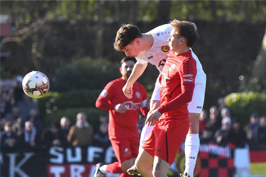 Fußball Oberliga Westfalen 2. März 2025, Jule-Ludorf-Sportanlage; Spvgg. Erkenschwick - SV Schermbeck 0:3.
