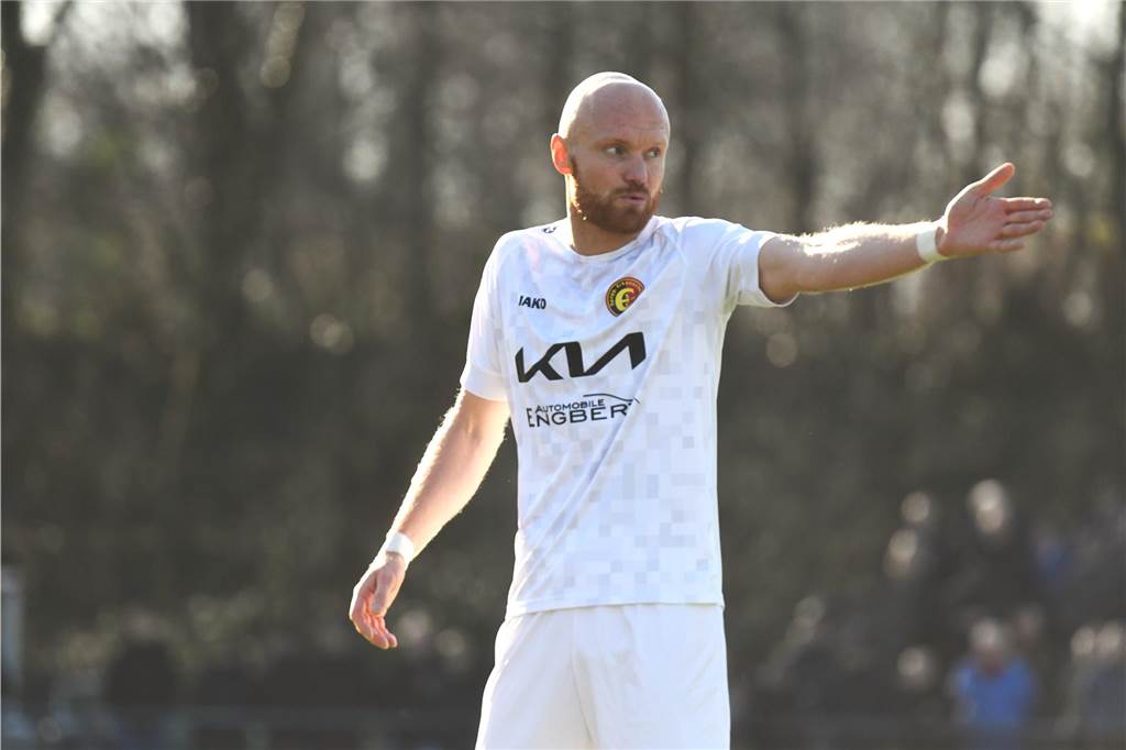 Fußball Oberliga Westfalen 2. März 2025, Jule-Ludorf-Sportanlage; Spvgg. Erkenschwick - SV Schermbeck 0:3.