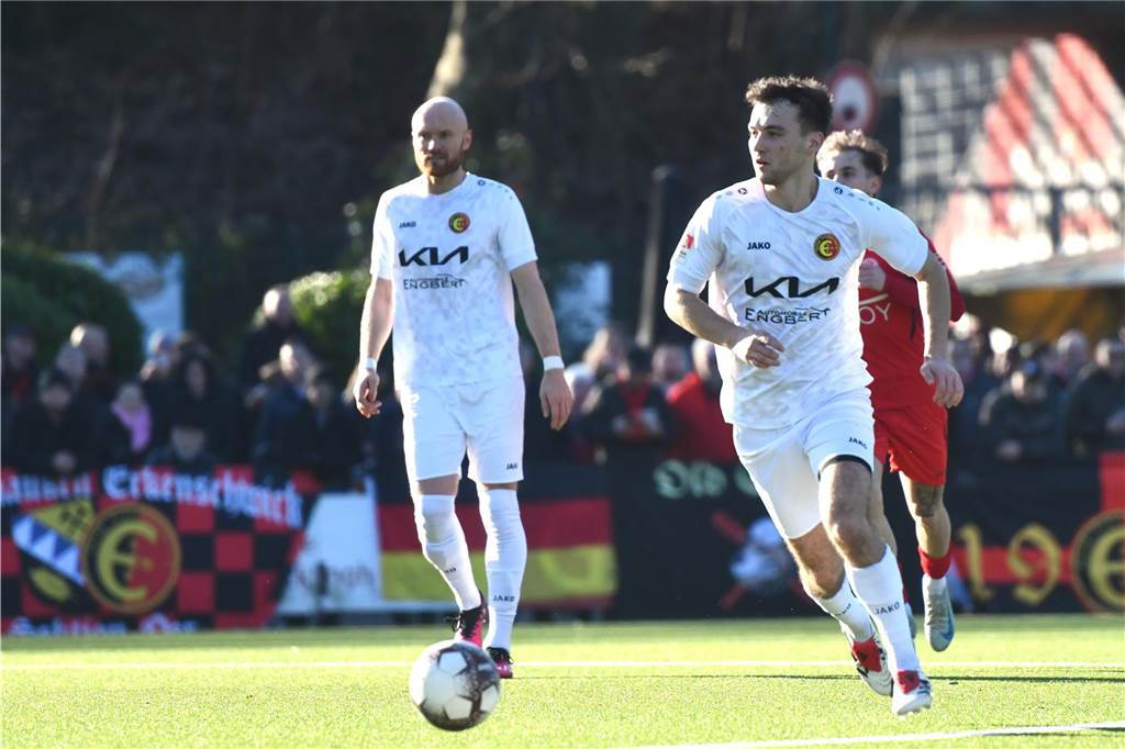 Fußball Oberliga Westfalen 2. März 2025, Jule-Ludorf-Sportanlage; Spvgg. Erkenschwick - SV Schermbeck 0:3.