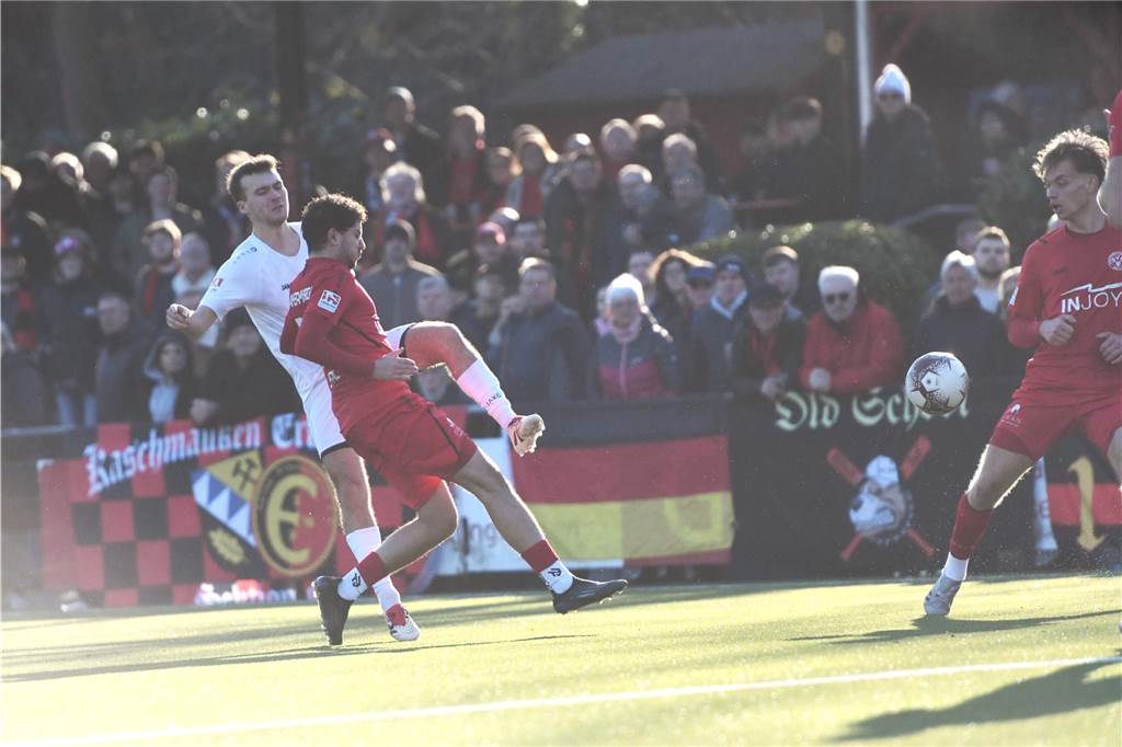 Fußball Oberliga Westfalen 2. März 2025, Jule-Ludorf-Sportanlage; Spvgg. Erkenschwick - SV Schermbeck 0:3.