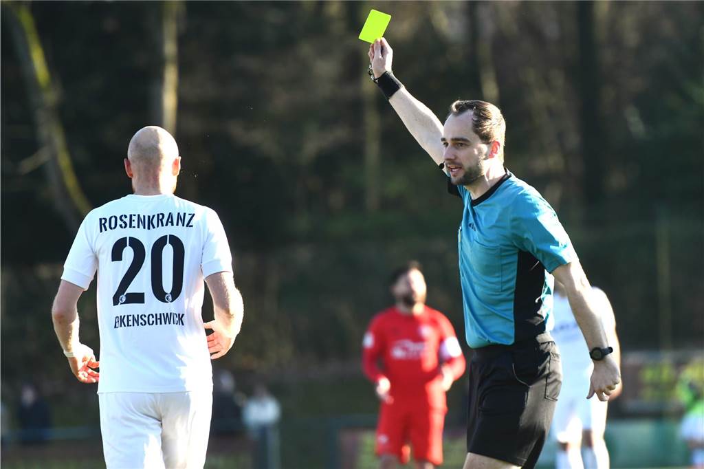 Fußball Oberliga Westfalen 2. März 2025, Jule-Ludorf-Sportanlage; Spvgg. Erkenschwick - SV Schermbeck 0:3.