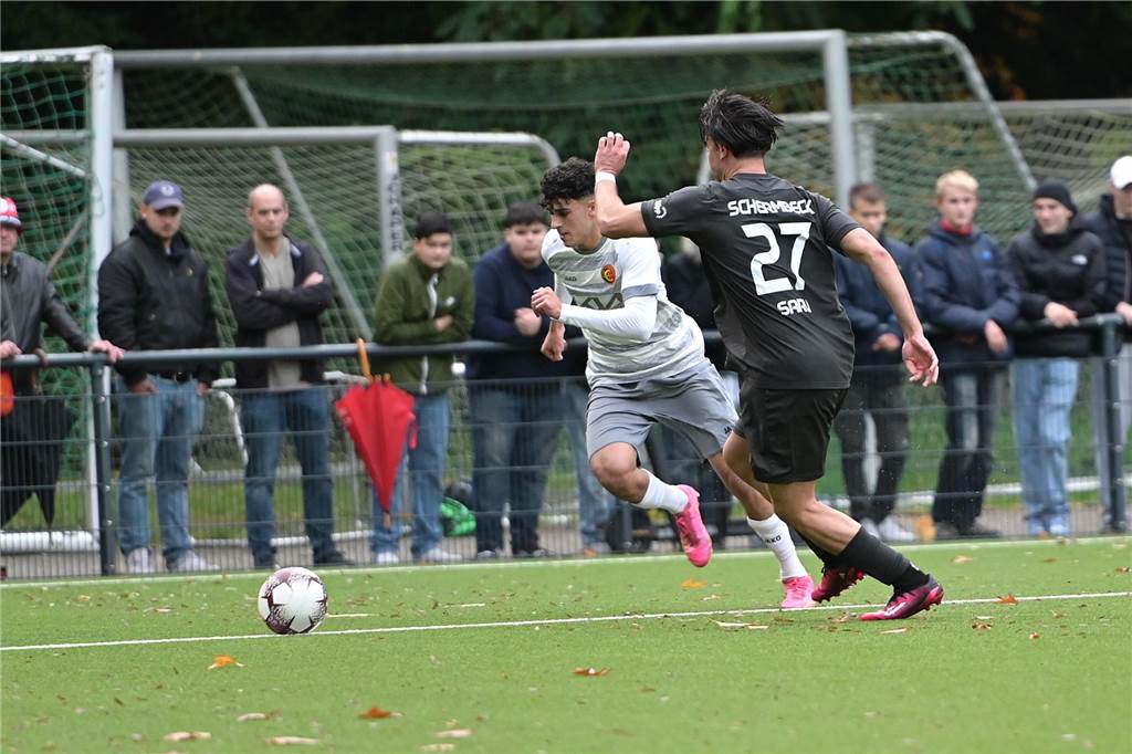 Fußball Oberliga Westfalen 29. Oktober 2023, Spvgg. Erkenschwick - SV Schermbeck 1:3. 