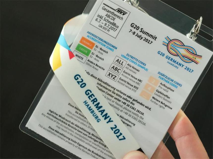 Maas fordert Aufklärung im Streit um G20-Journalisten G20-Akkreditierung: Eigentlich waren sie regulär akkreditiert, doch dann wurden 32 Journalisten vom G20-Gipfel ausgeschlossen. Foto: Marcus Brandt