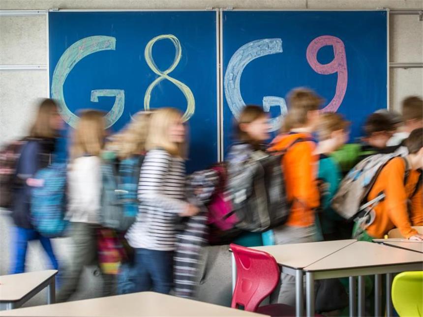 G8/G9: Das ist der Stand in den einzelnen Bundesländern G8 oder G9 oder etwa beides? Viele Bundesländer rudern bei den acht Jahren zum Abitur am Gymnasium wieder zurück.