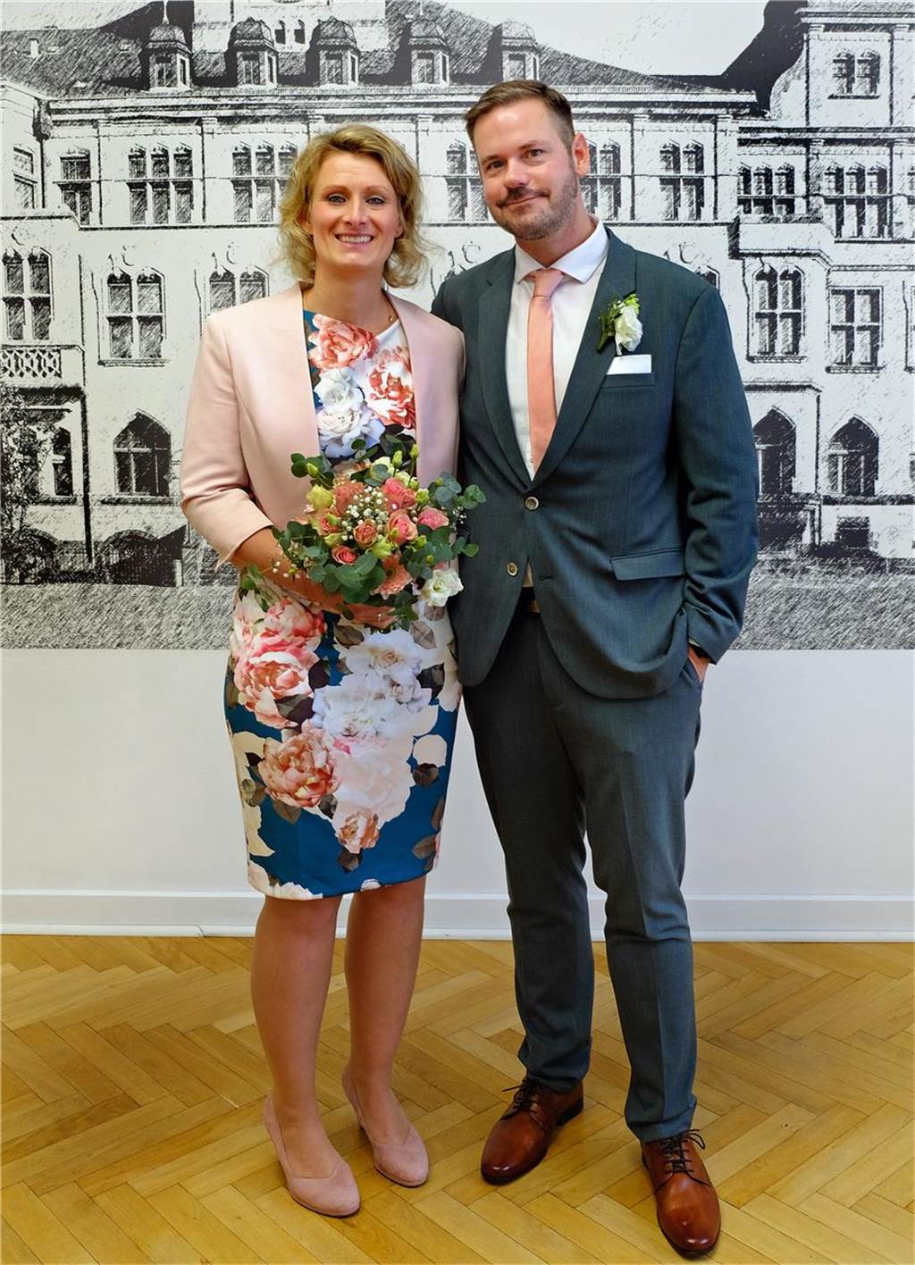 Annika und Christian heiraten: Antrag am Ayers Rock in Australien Annika Juli und Christian Schlüsener nach ihrer Hochzeit im Trauzimmer im Rathaus Recklinghausen
