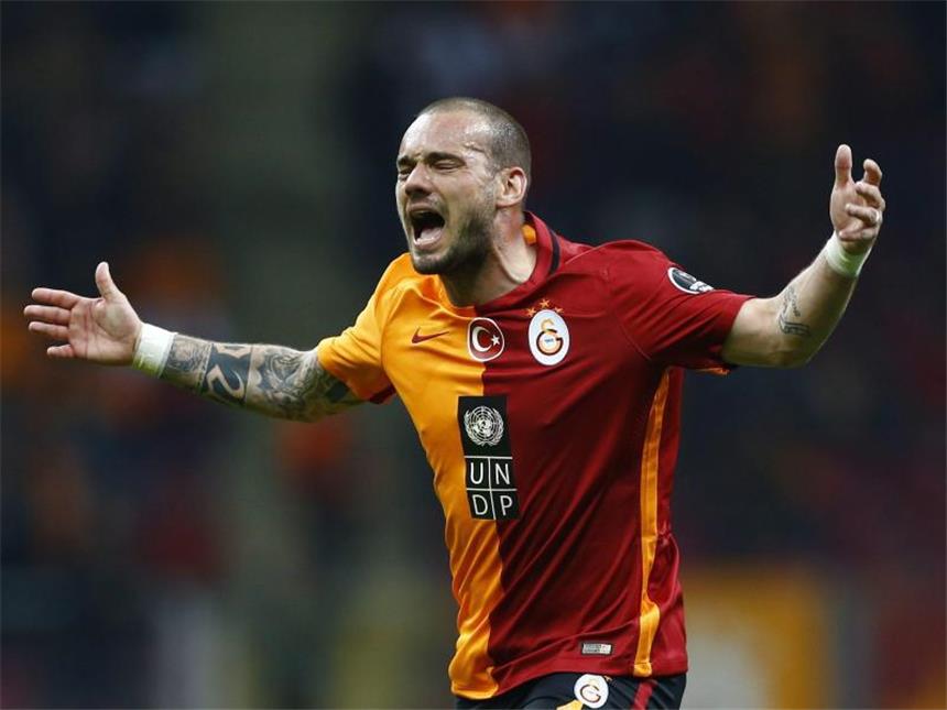 Vertrag von Sneijder bei Galatasaray Istanbul aufgelöst Galatasaray Istanbul trennt sich nach Medienberichten von Wesley Sneijder. Foto: Sedat Suna