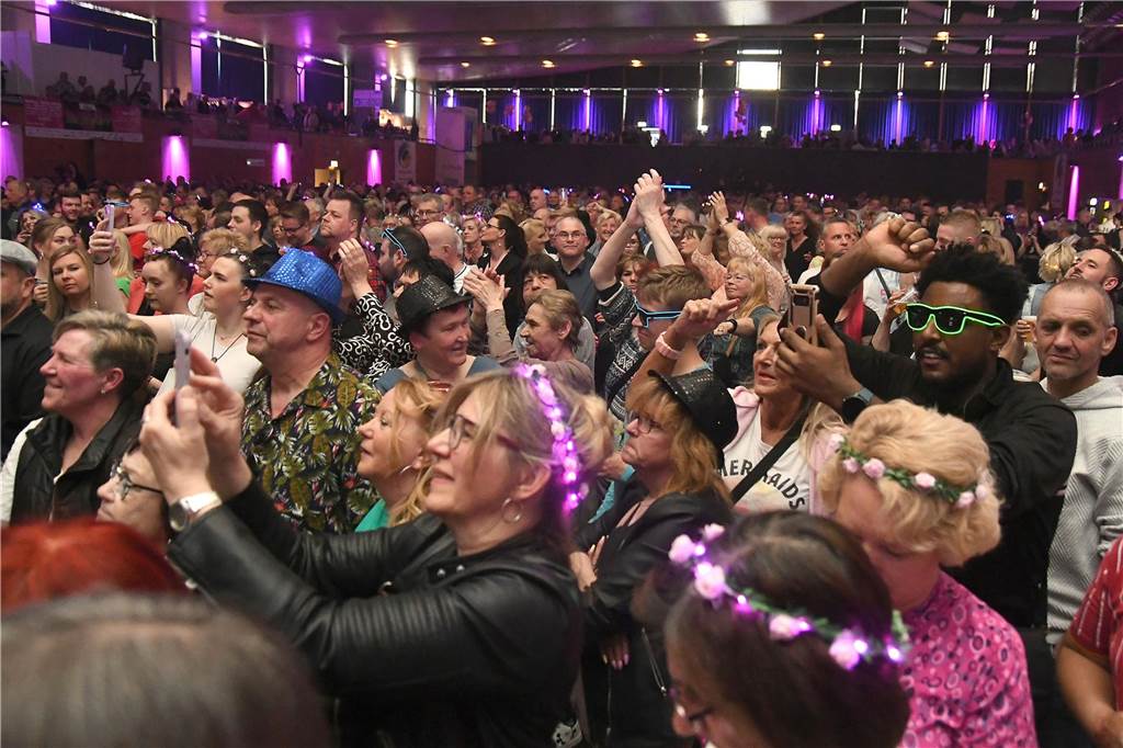 Ganz vorne dabei bei der Solidarfonds-Schlagerparty 2023 in Castrop-Rauxel.