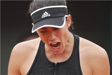 Garbine Muguruza siegte glatt gegen Scharapowa. Foto: Christophe Ena/AP