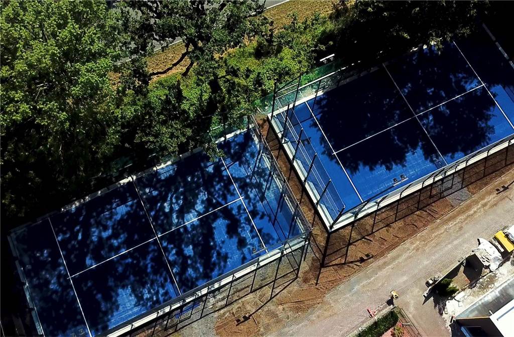 Erster Padel-Court: So will der VFL Ahaus durch Trend-Sportart punkten Padel-Courts in Ahaus von oben