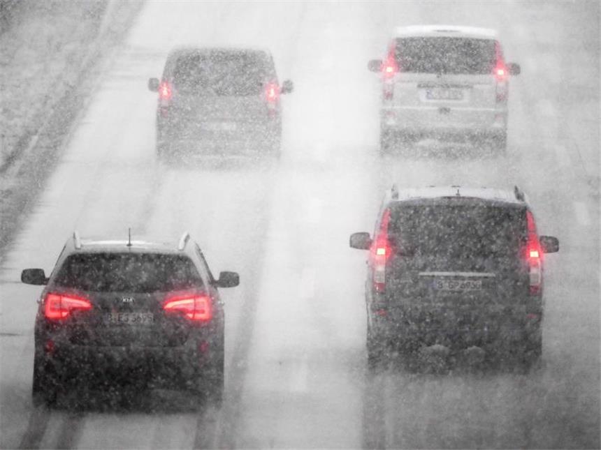 Schnee- und Sturmtief Egon: Das war die Lage in NRW Gefährliches Wetter: In der Nacht hat es Schnee gegeben in NRW.