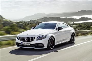 Gefährten für den Sport: Mercedes präsentiert die C-Klasse als AMG-Varianten von Limousine, Kombi, Coupé und Cabrio. Foto: Daimler AG