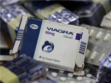 Gefälschtes Viagra. Foto: Oliver Berg/dpa