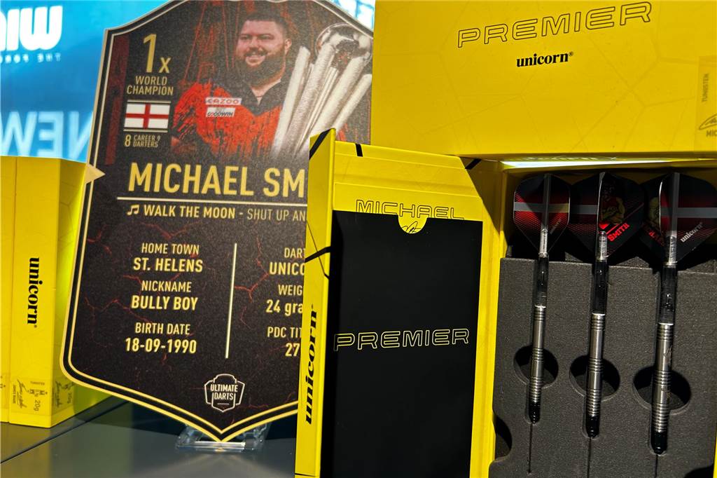 Ruhrpottdarts: Olaf Gebauer schafft in Aplerbeck ein Mekka für Dart-Fans Play-Set Michael Smith
