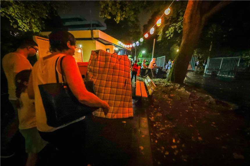Lichterfest-Chaos: Das sind die drängendsten Fragen nach dem Unwetter-Debakel Gegen 21.30 Uhr wurde der Westfalenpark am Samstag evakuiert. Das Programm ging trotzdem weiter.