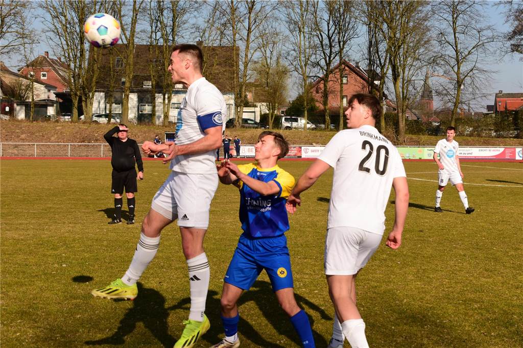 Gegen Adler Weseke setzte sich der ETuS Haltern in einem engen Spiel mit Chancen auf beiden Seiten schlussendlich knapp mit 1:0 durch.