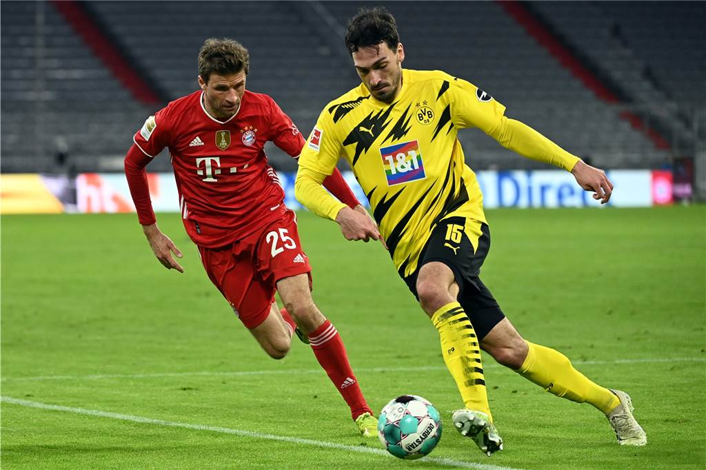 Läuft der BVB bald in jedem Spiel mit Regenbogen-Kapitänsbinde auf? Gegen Bayern München lief der BVB mit einem Regenbogen-Sondertrikot auf.