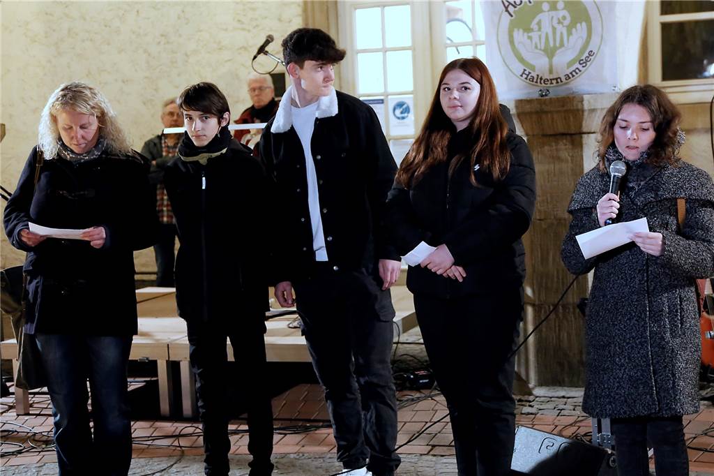 Halterner Schüler: „Gegen das Vergessen gibt es kein Medikament“ "Gegen das Vergessen gibt es kein Medikament", fanden die Schüler der Joseph-Hennewig-Hauptschule.