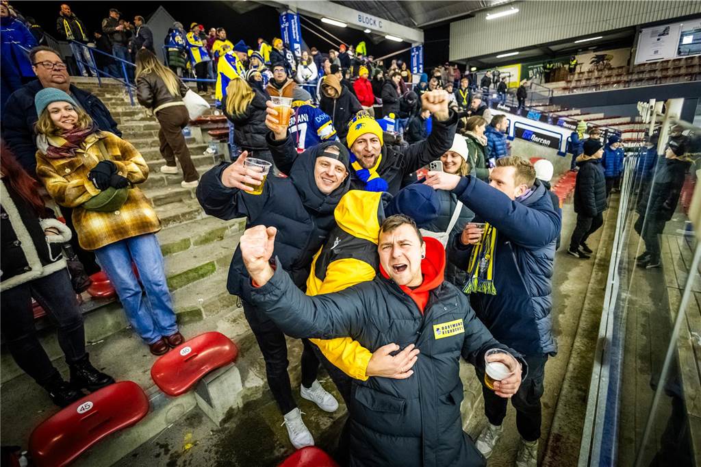 Gegen die Grizzlys Bergkamen feierten die Eisadler Dortmund einen knappen 3:2-Sieg.
