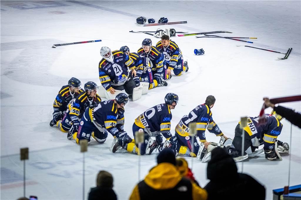 Gegen die Grizzlys Bergkamen feierten die Eisadler Dortmund einen knappen 3:2-Sieg.