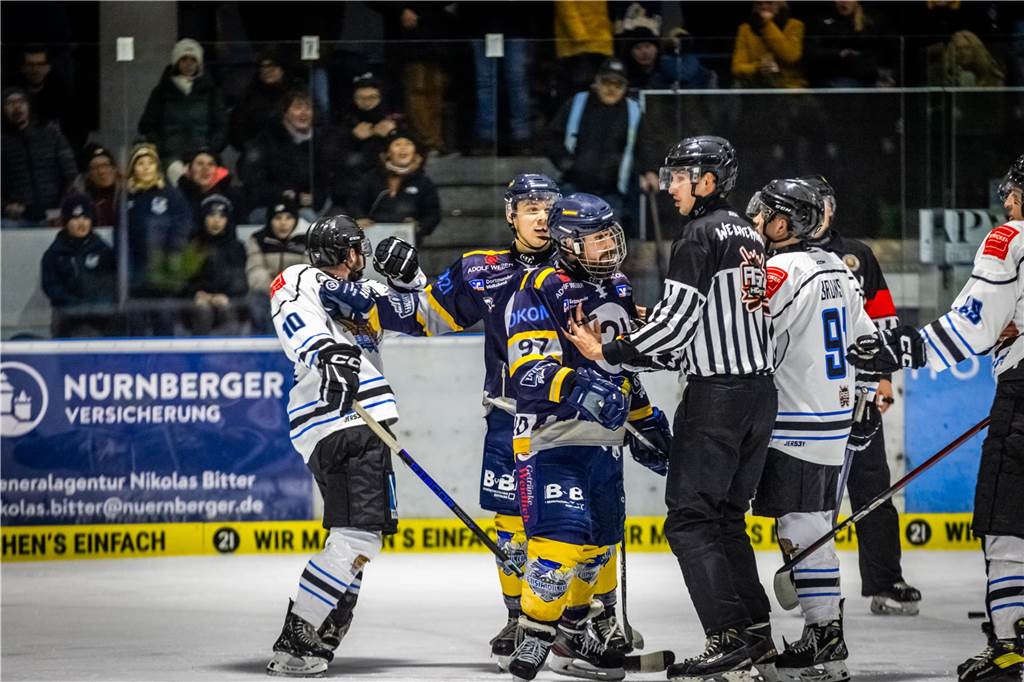 Gegen die Grizzlys Bergkamen feierten die Eisadler Dortmund einen knappen 3:2-Sieg.