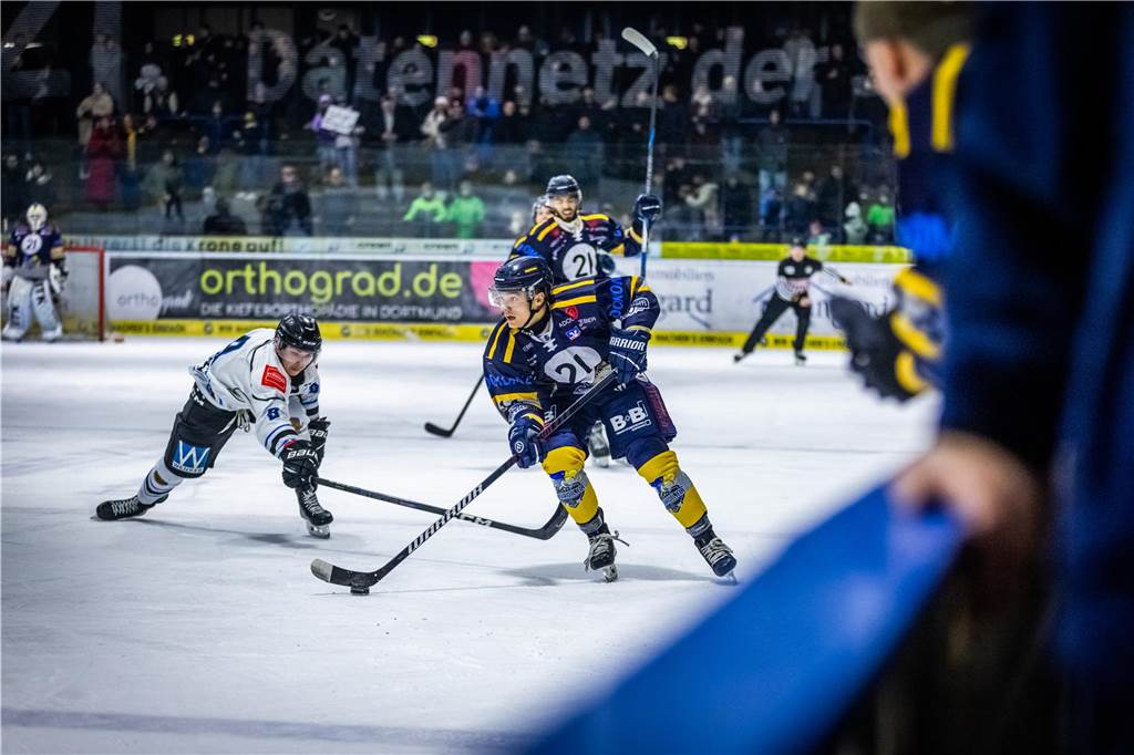 Gegen die Grizzlys Bergkamen feierten die Eisadler Dortmund einen knappen 3:2-Sieg.