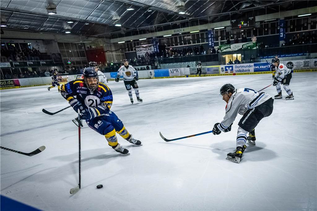 Gegen die Grizzlys Bergkamen feierten die Eisadler Dortmund einen knappen 3:2-Sieg.