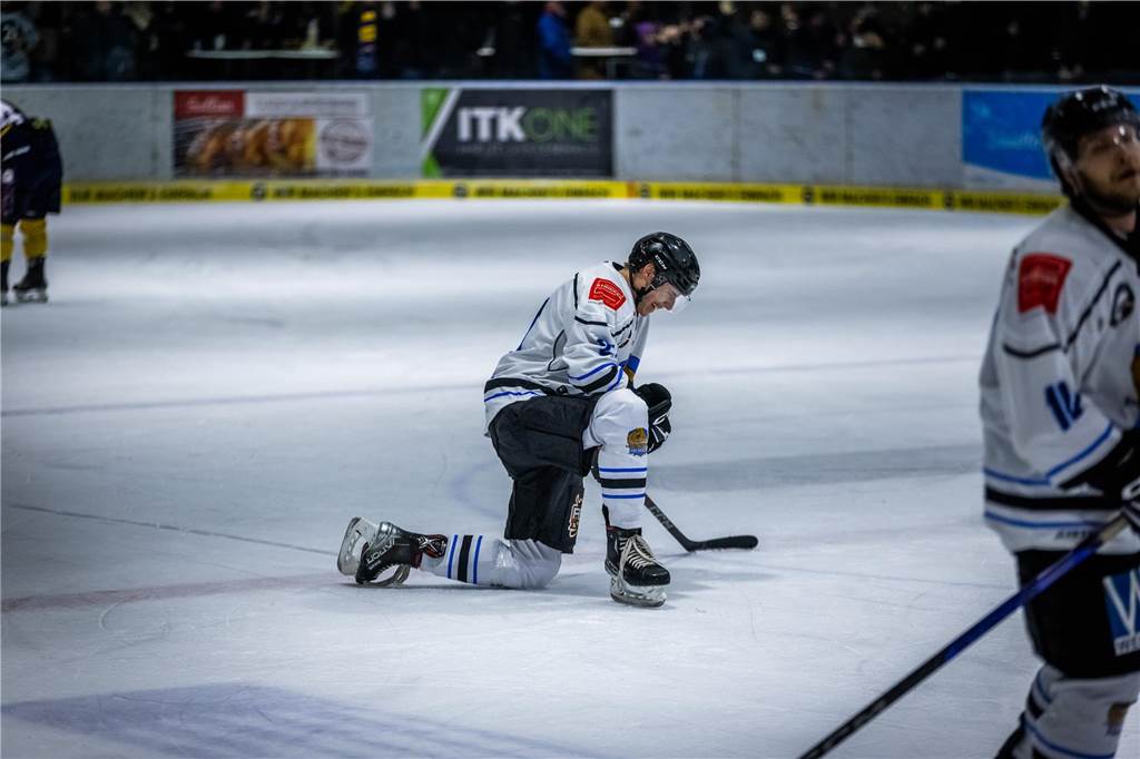 Gegen die Grizzlys Bergkamen feierten die Eisadler Dortmund einen knappen 3:2-Sieg.